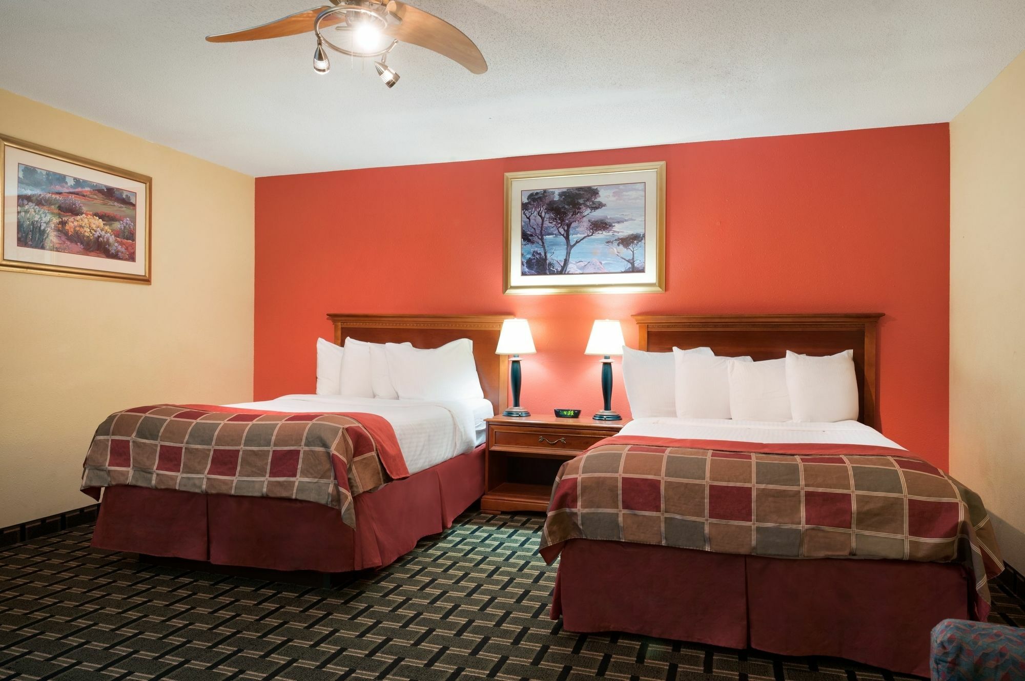 Baymont By Wyndham Springfield Il Hotel Exterior photo